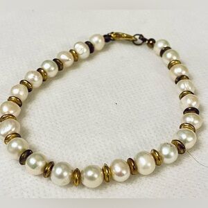 Elegant Pearl and Gold Bracelet. Vintage